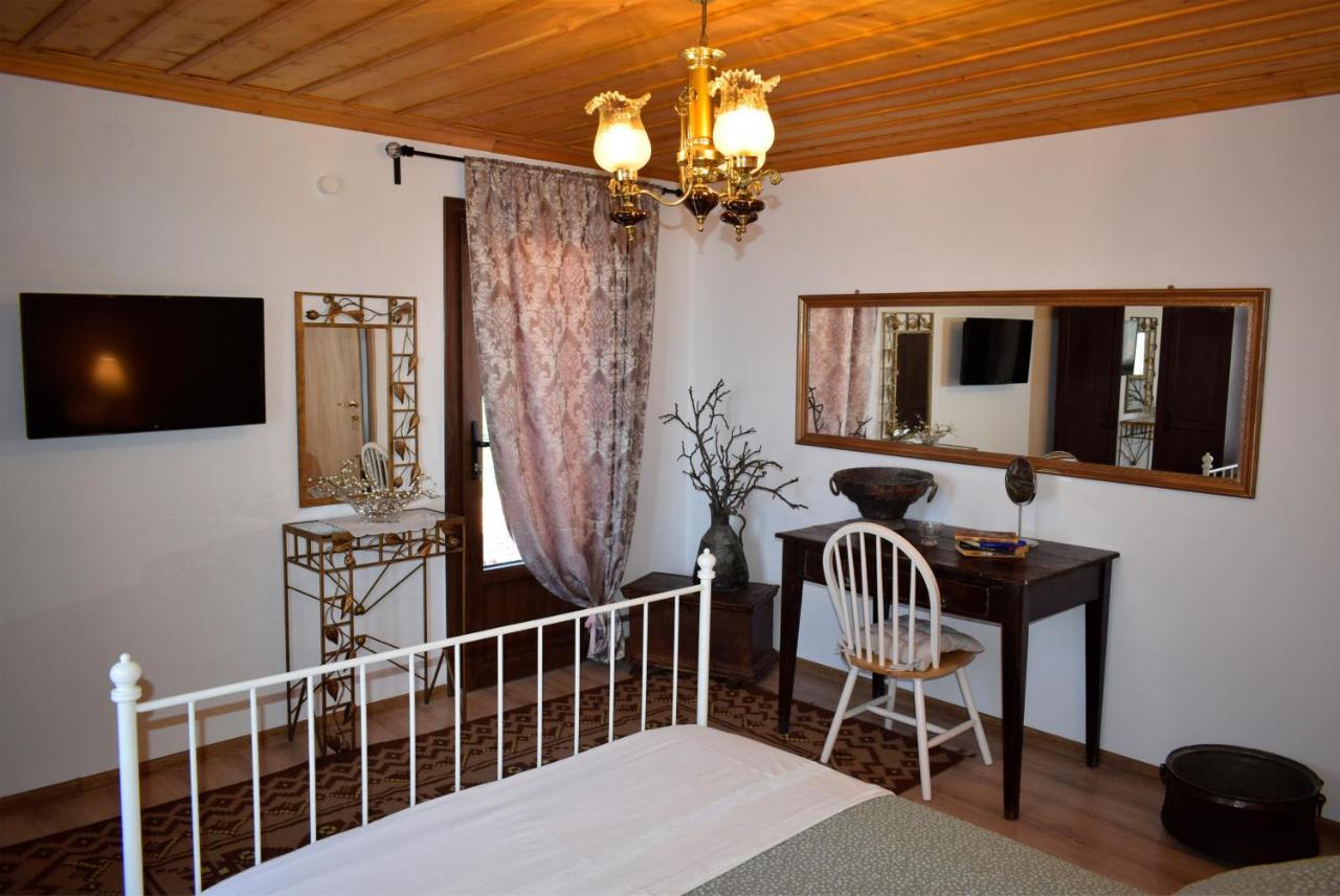 奥纳亚Renovated Old Manor House With Yard别墅 外观 照片