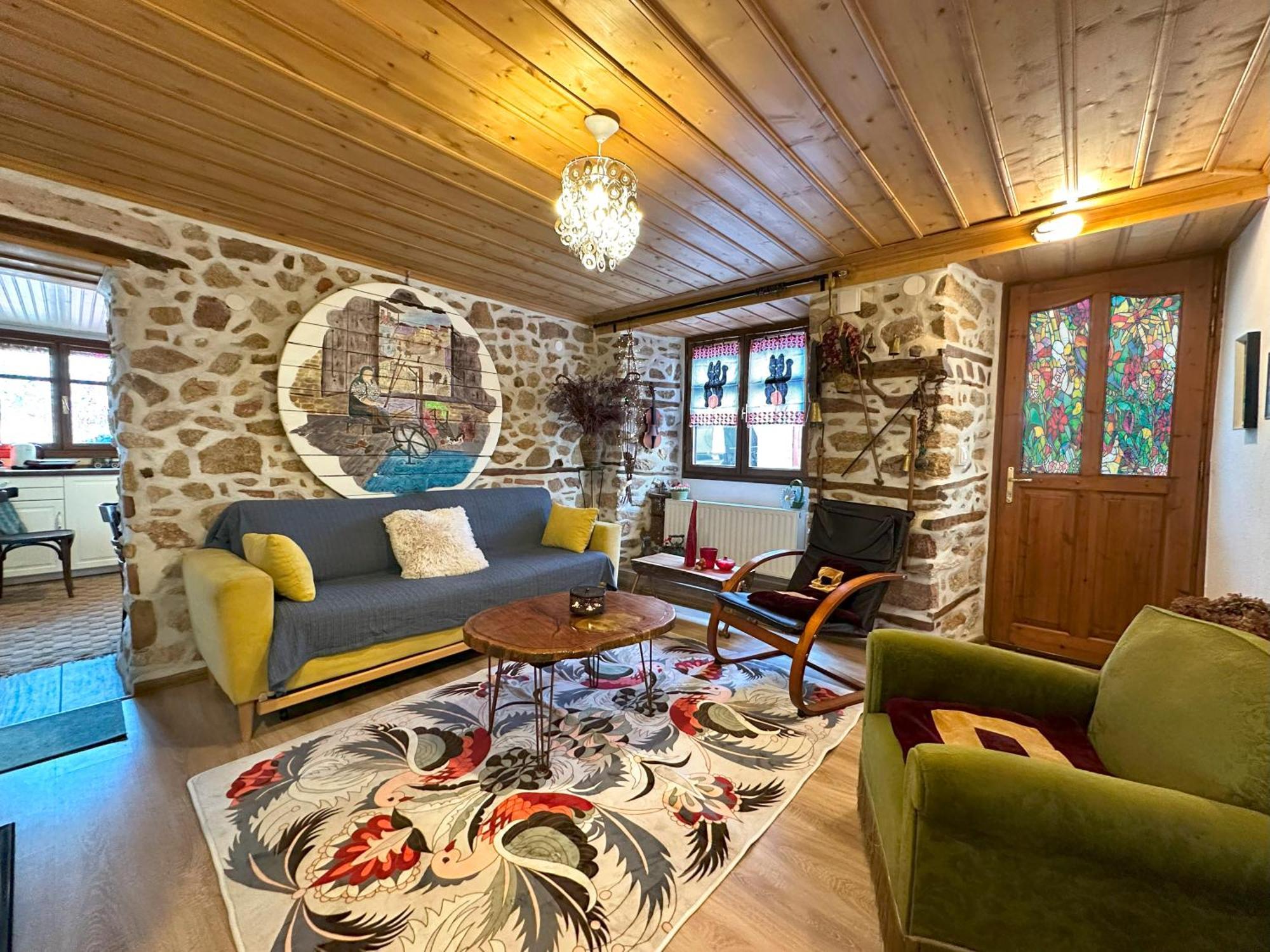 奥纳亚Renovated Old Manor House With Yard别墅 外观 照片